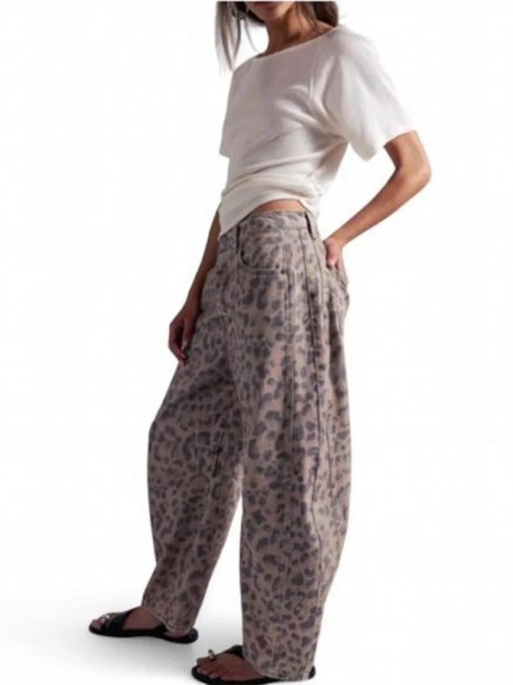 Free People Good Luck Barrel Jeans Leopard Print Animal Print Size 27 NWT - Picture 3 of 8